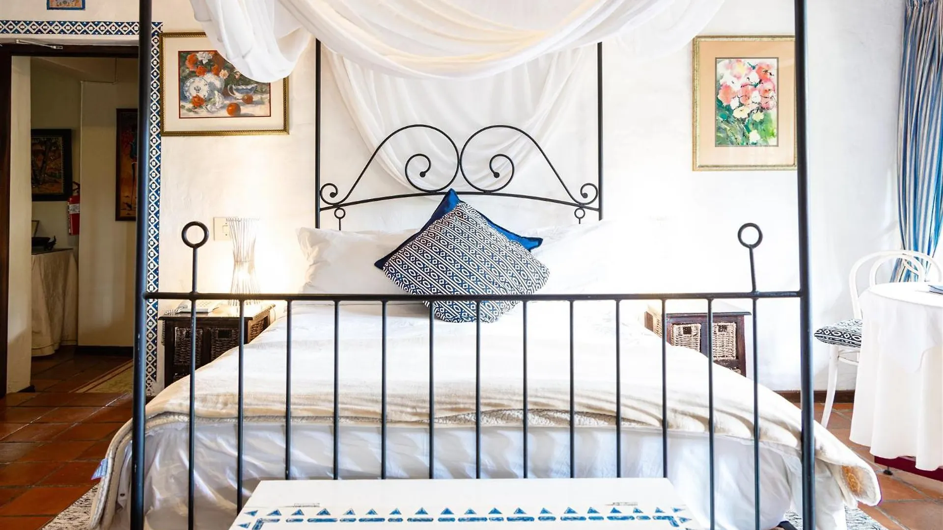 Wild Rose Country Lodge Noordhoek